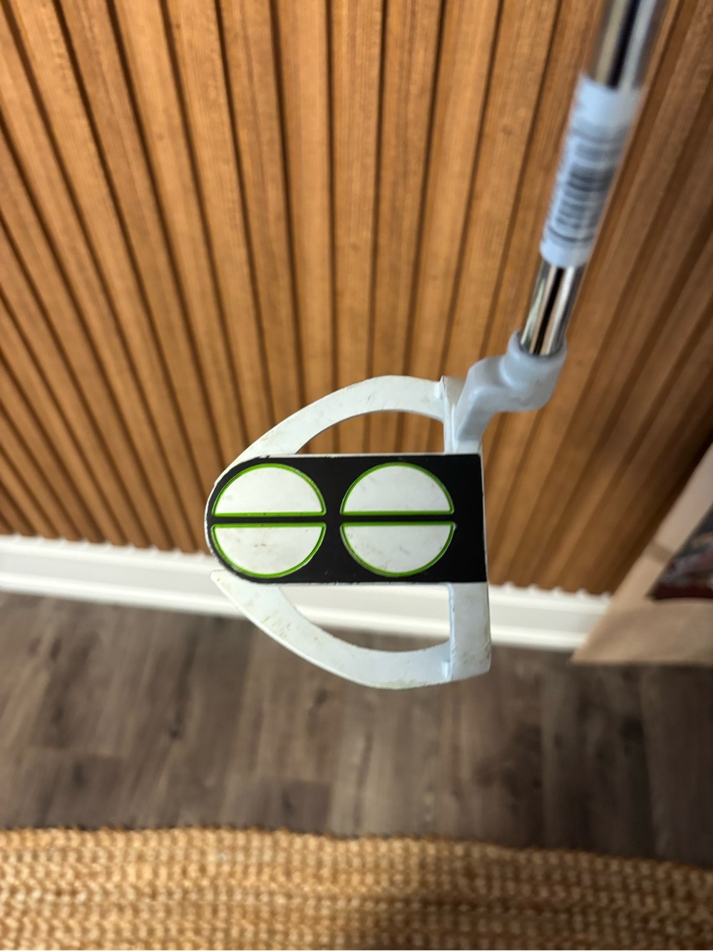Green Golf Putter - Picture 6 of 6